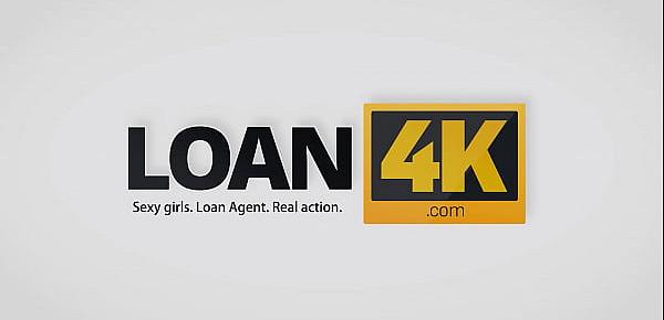  LOAN4K. Une pauvre élève sait comment gérer tous ses problèmes d&039;argent